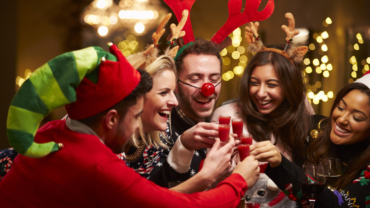 What You Can Drink Instead of Alcohol in Christmas or New Year Party?