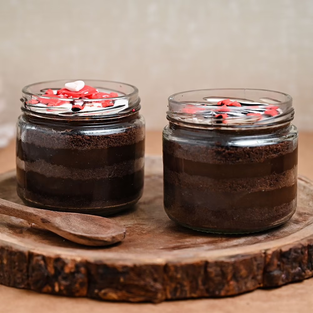 Chocolate Jar Cake And Tasty Hearts